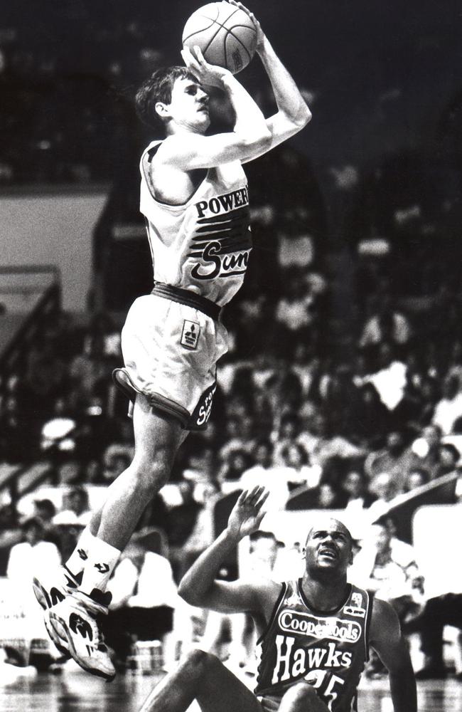 Glenn Stump playing for the Townsville Suns in the NBL in 1995.