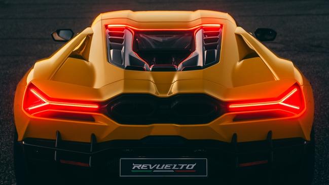 2023 Lamborghini Revuelto