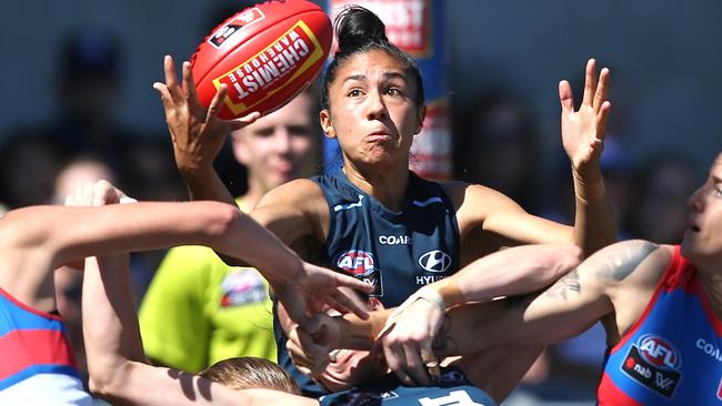 Darcy Vescio marks in the goal square &amp; kicks a goal against the Bulldogs in AFLW01 Picture: Wayne Ludbey