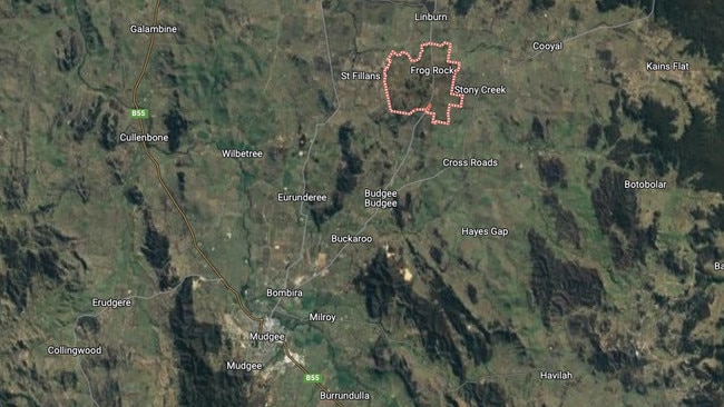 Emergency services are on the scene at Frog Rock northeast of Mudgee. Picture: Google Maps