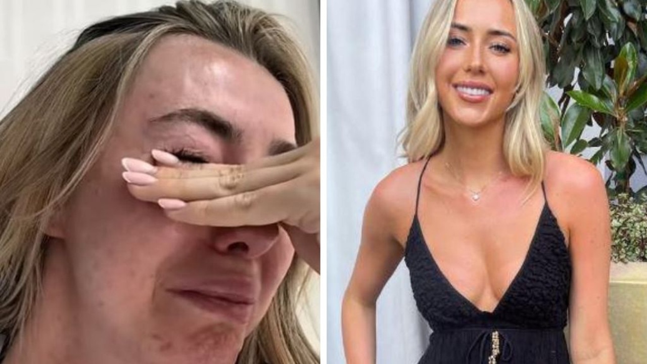 27yo breaks down in tears, men mock her