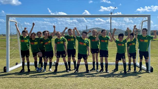 Mackay Lions players Sharity Noble, Robert Briggs, Hamish Stevenson, Felix Boeck, Elena Murray-Lawrence, Kaden Bryant, Nathaniel Drew, Lucy Neindorf, Malakai Briggs, Jacob Lyons, Slater Nuis and Jonah Carpenter celebrate being named Team of the Week.