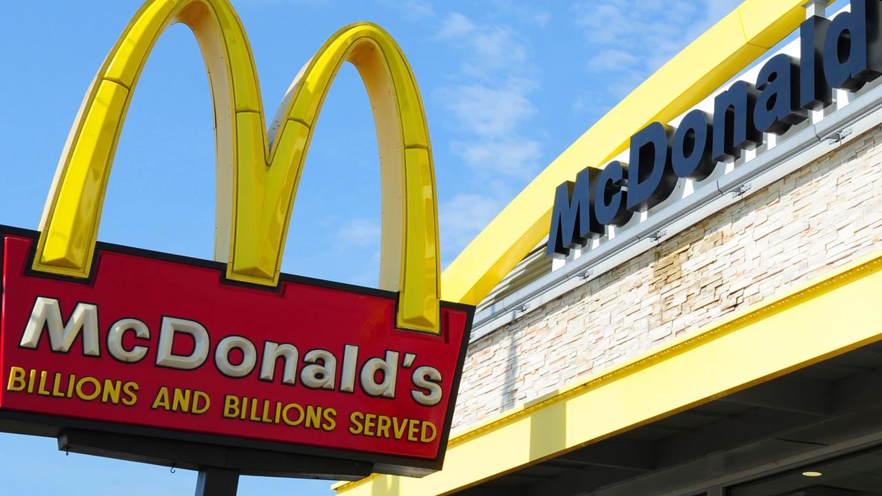 The surprising reason why the McDonald’s golden arches are yellow ...