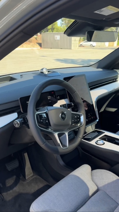 Inside the new Volvo EX90