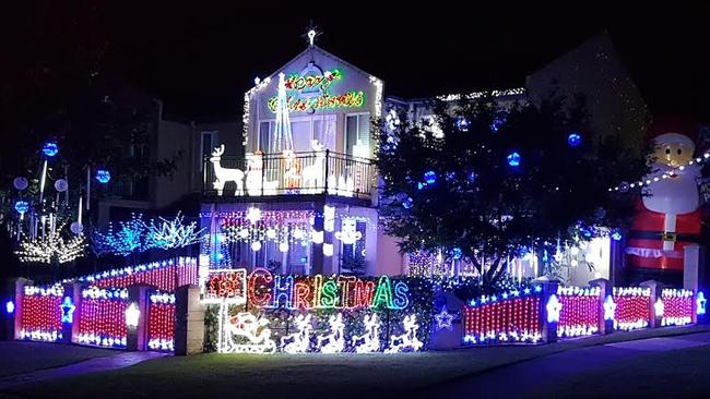 Christmas light shows a must | Daily Telegraph