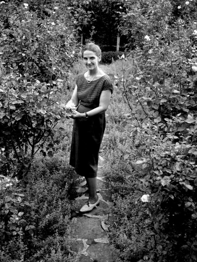 Dame Elisabeth Murdoch in the garden at Cruden Farm in 1963.