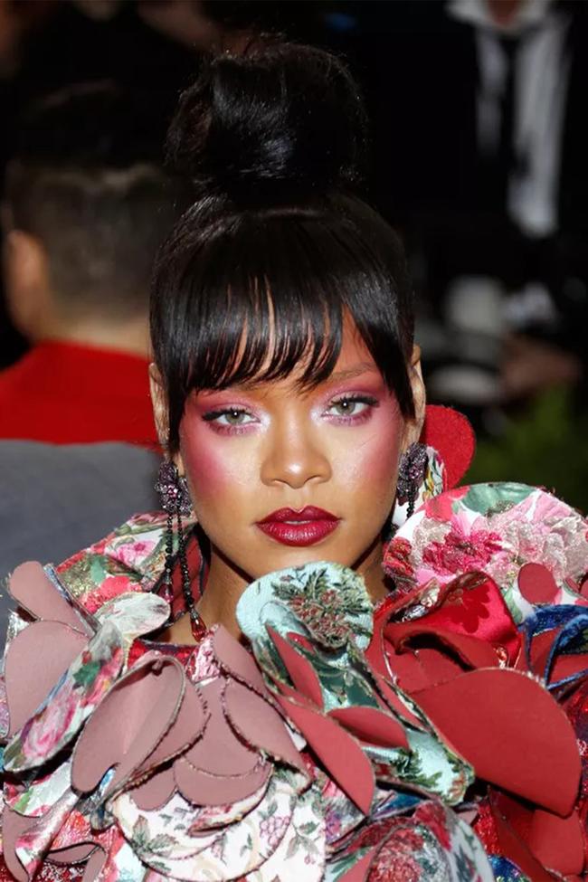 Rihanna attends the 2017 Met Gala.