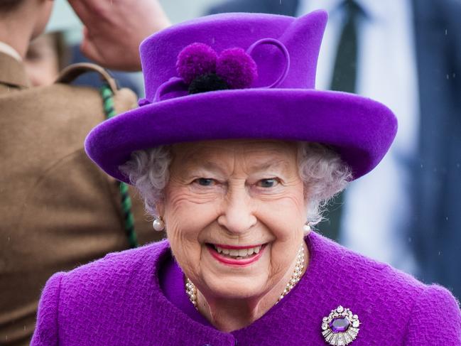 Highlights - QUEEN ELIZABETH 2017 to June 2021 WINDSOR, ENGLAND - APRIL 12:  Queen Elizabeth II visits the King George VI Day Centre on April 12, 2018 in Windsor, England. The Queen toured the facility and met some of the local residents who use it.  (Photo by Samir Hussein/Samir Hussein/WireImage)