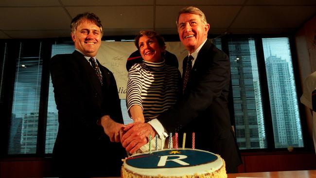 Malcolm Turnbull, Wendy Machin and Neville Wran celebrate Australian Republican Movement's seventh birthday in 1998.