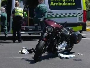 There has been a serious crash involving a car and motorcycle at Victor Harbor.The accident occurred at the intersection of Crozier Road and Lindsay Street. Picture: 7NEWS