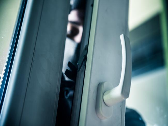 Crook by name: Thief’s boltcutter burglary caught on CCTV