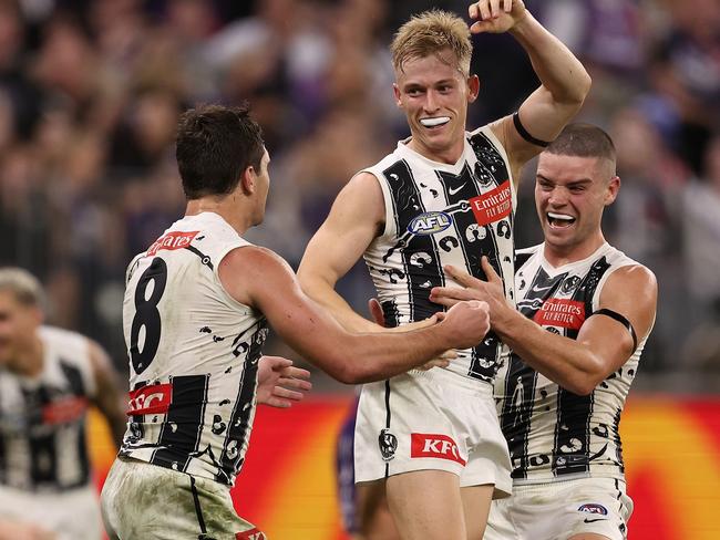 PERTH, AUSTRALIA - MAY 24: Joe Richards of the Magpies celebrates a goal during the round 11 AFL match between Walyalup (the Fremantle Dockers) and Collingwood Magpies at Optus Stadium, on May 24, 2024, in Perth, Australia. (Photo by Paul Kane/Getty Images)