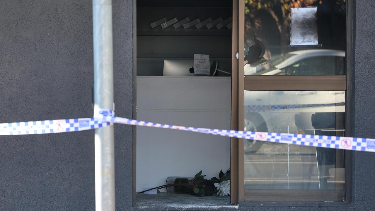 Suspicious late night blaze destroys Pakington St shop