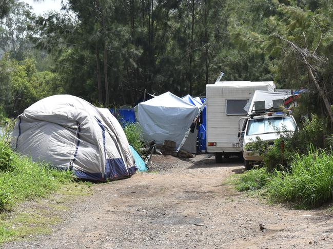 Illegal camping on the Brisbane River near the Geoff Fisher in Fernvale.