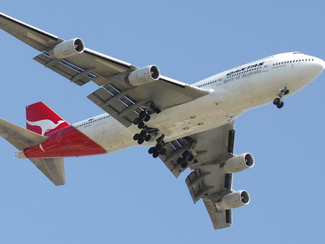 Jet Plane, Qantas 747, Aeroplane. passenger jet.