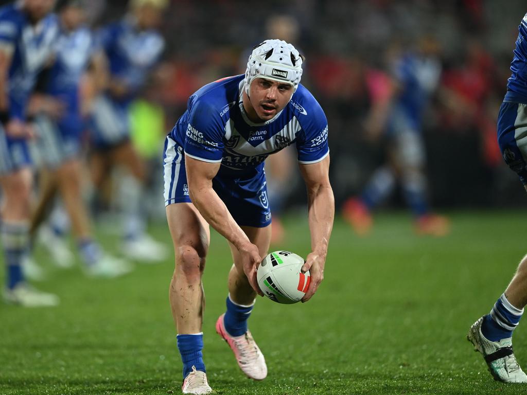 Reed Mahoney was unable to finish the game after coming off with a shoulder injury. Picture: NRL Imagery