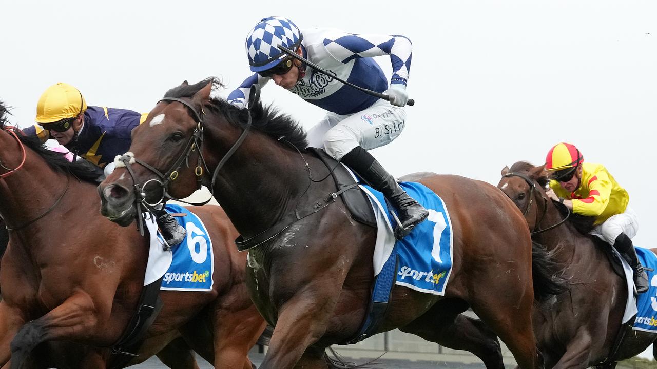 Early Oil: Sandown tips for Saturday: