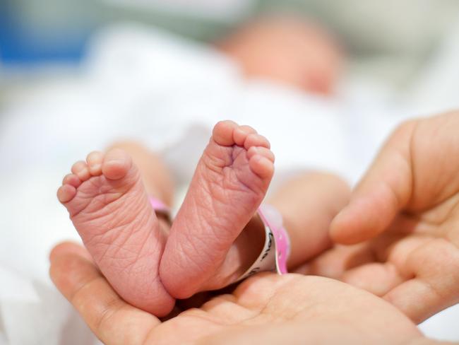 FFJTHD Obstetrics neonatal baby feet close-ups