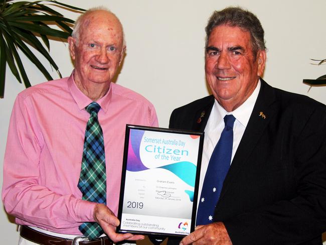 2018 Somerset Citizen of the Year Graham Evans with Mayor Graeme Lehmann