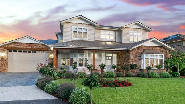 8 Scarborough Court, Tarneit, recently broke the suburb record by $440,000.