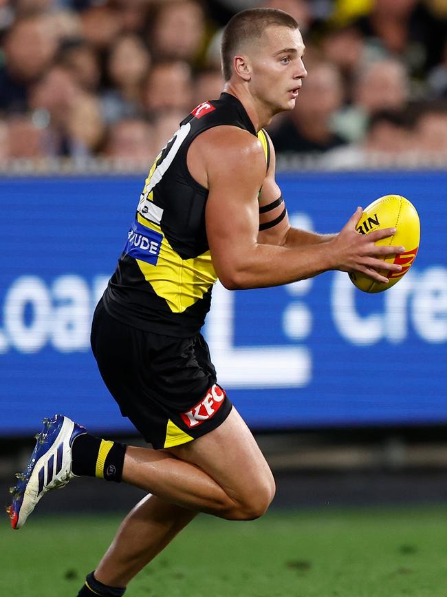 Sam Lalor had a wardrobe malfunction on debut. (Photo by Michael Willson/AFL Photos via Getty Images)