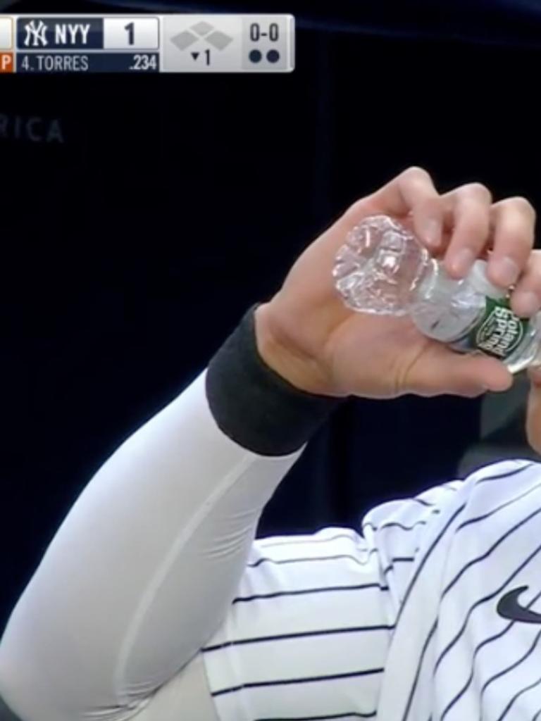 Young Yankees Fan Makes Crowd Erupt By Nailing Water Bottle Flip