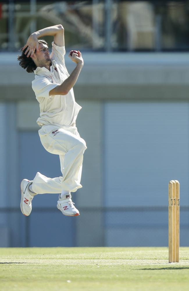 Young Lions quickie Sam Elliott goes at Dandenong.