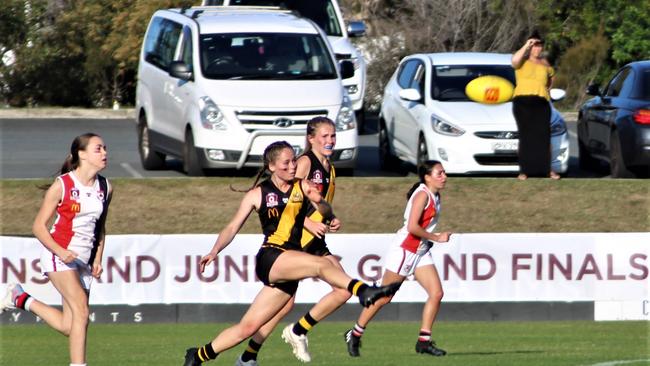 Action from the Tweed Coast NR Tigers v Morningside U17s grand final.