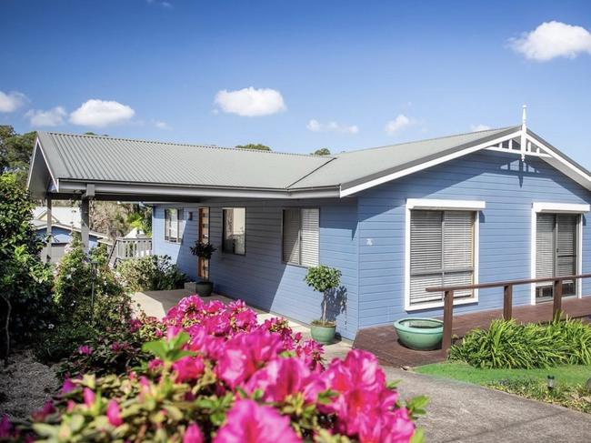 This Fishermans Paradise home attracted a sale price well above expectations.