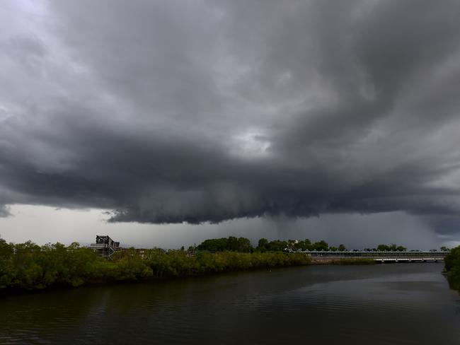 A storm is seen approaching Townsville CBD from behind the Townsville Bulletin building. PICTURE: MATT TAYLOR.