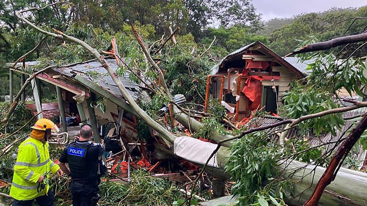 Tropical Cyclone Alfred live updates: Residents in Qld and NSW told to ...