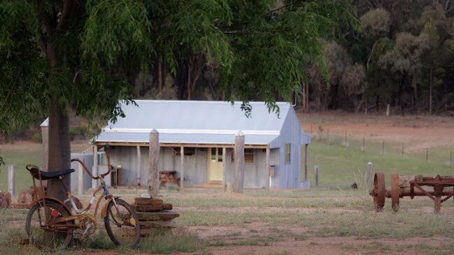 Bush Retreat - Jumbuck Shearers Hut Wongarbon. Photo: Airbnb