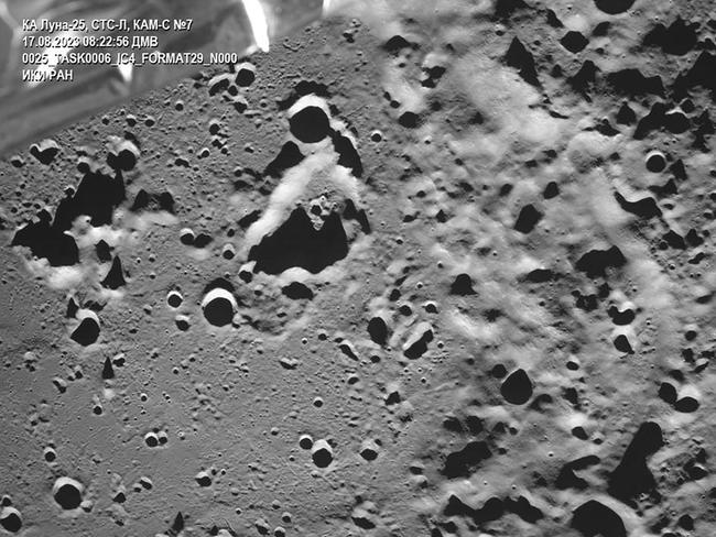 This handout photograph taken by the Luna-25 rover (Moon-25) and released by Russian Space Agency Roscosmos on August 17, 2023, shows the Zeeman lunar impact crater on the far side of the moon. (Photo by Handout / Russian Space Agency Roscosmos / AFP)