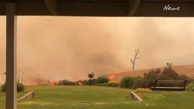 Woodside fire metres from an Adelaide Hills house