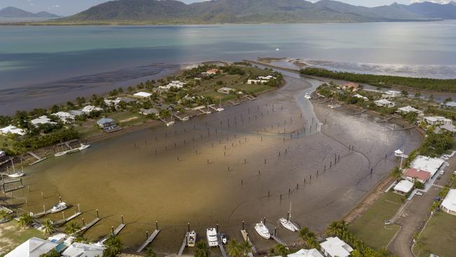 Aerial view of Port Hinchinbrook at low tide. PIC: MICHAEL SERENC, KATTER'S AUSTRALIAN PARTY.