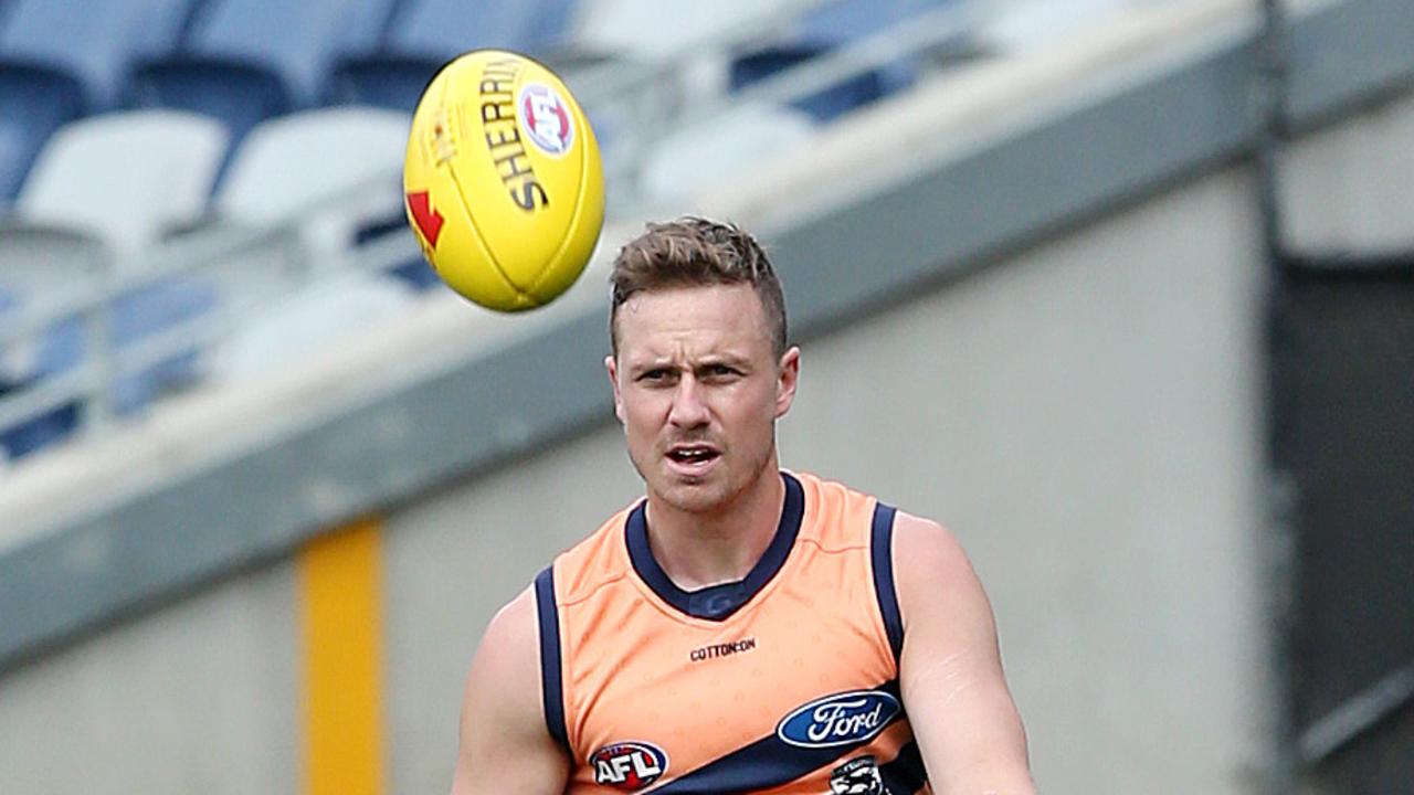 Mitch Duncan continued his red-hot form in Geelong’s win over Western Bulldogs. Picture: Alison Wynd