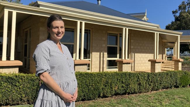 Following her own experience Hannah Milstead wanted to provide women in the Limestone Coast with a local lactation specialist. Picture: Arj Ganesan