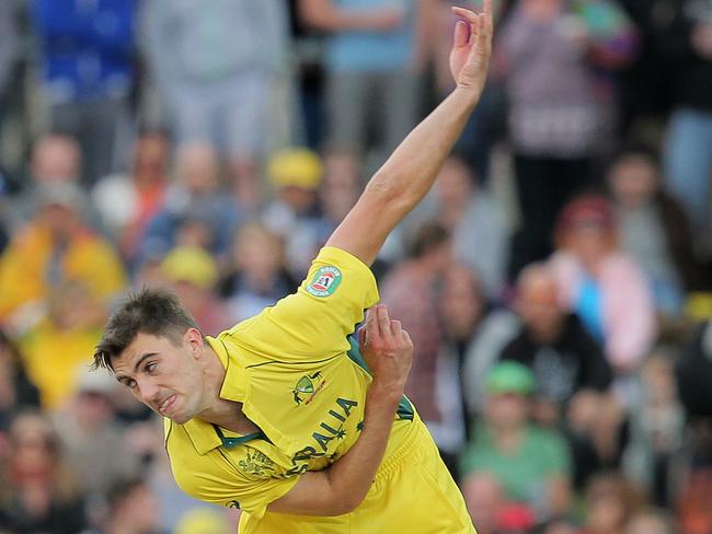 Hazlewood has replaced Cummins.