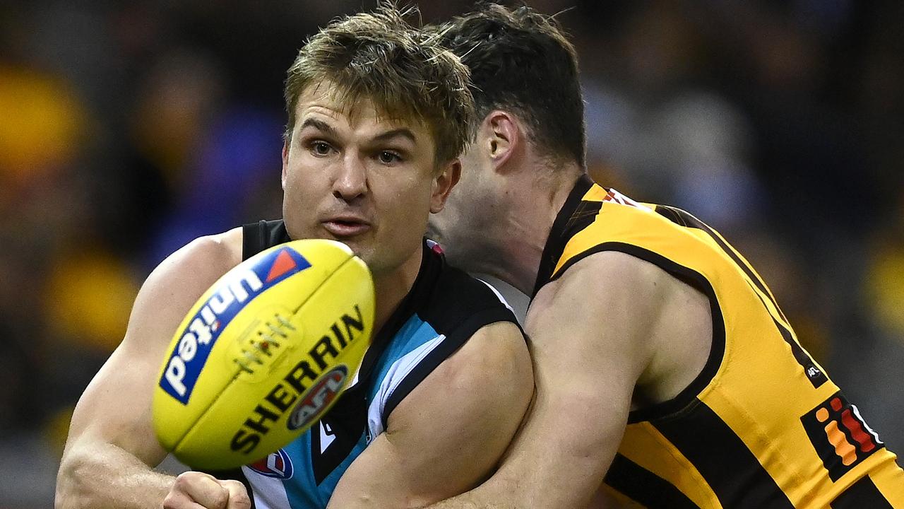 Ollie Wines and the Power midfield dominated clearances in the first half. Picture: Getty Images