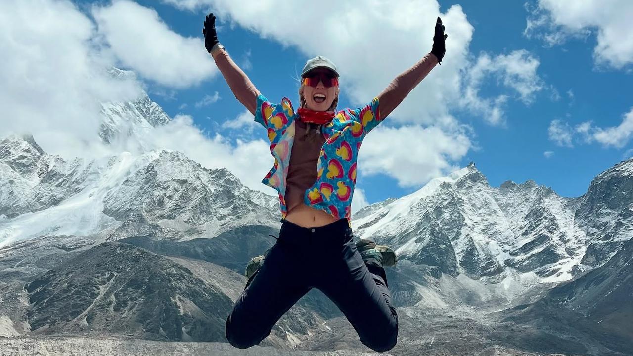 WATCH: Aussie schoolgirl reaches ‘death zone’ on Mt Everest