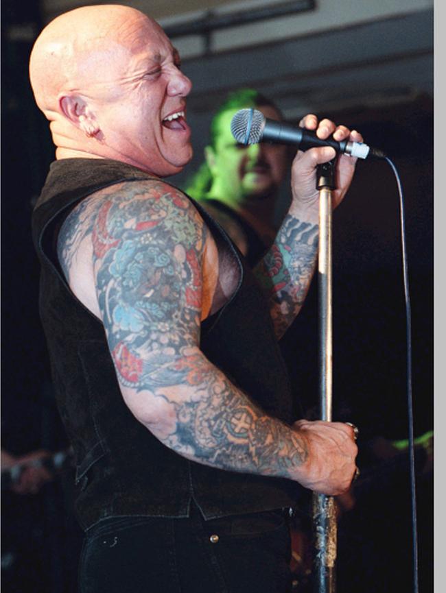 Singer Angry Anderson on stage in 2003.