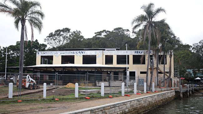 A picture of the Pasadena building that is being worked on at Church Point. Picture: Adam Yip / Manly Daily