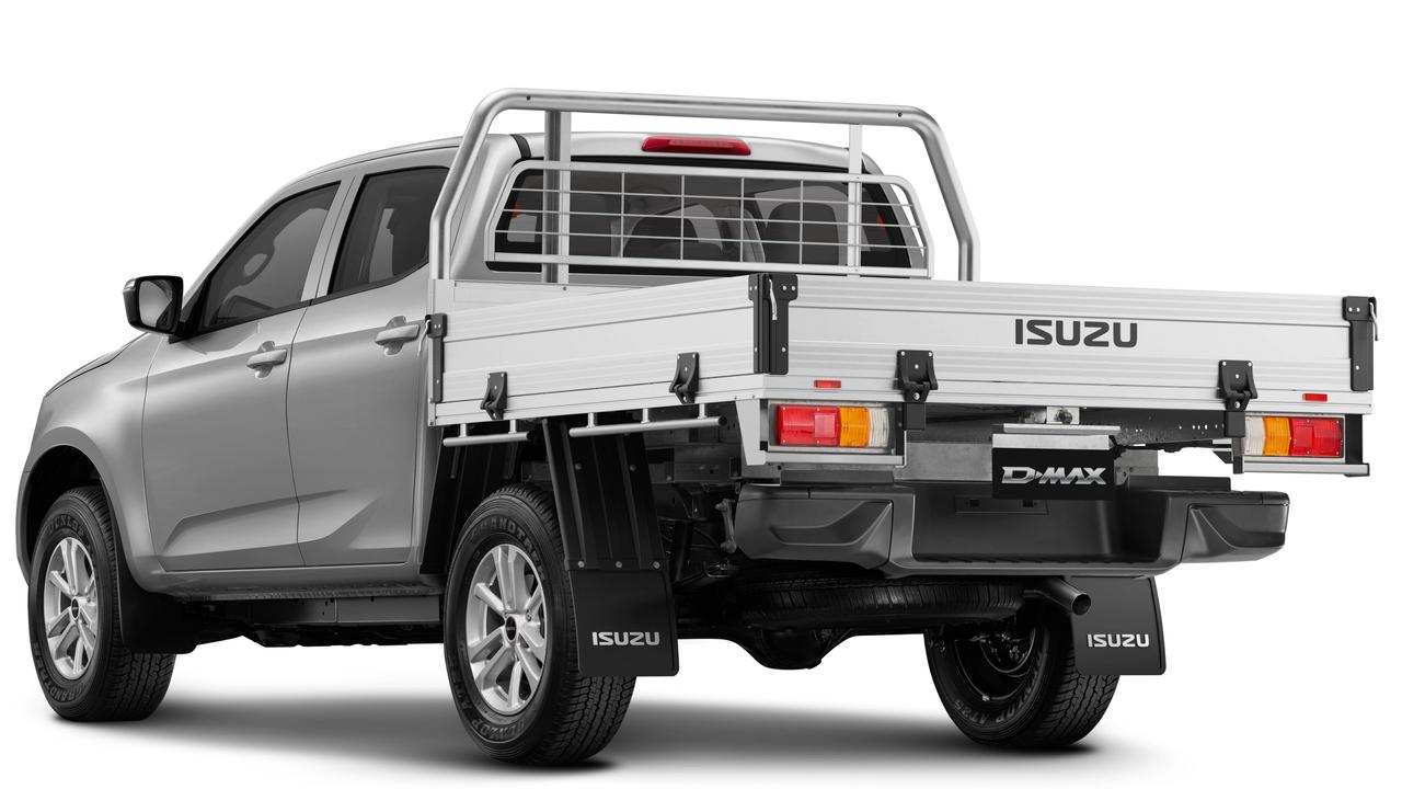 Isuzu is adding a new mid-tier cab chassis variants in 2022.