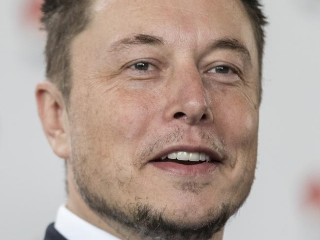 Tesla CEO Elon Musk and SA Premier Jay Weatherill during a press conference at Adelaide Oval, Adelaide, Friday, July 07, 2017. The worlds biggest Lithium Ion Battery will be built in James Town South Australia. Friday, July 07, 2017. (AAP Image/Ben Macmahon) NO ARCHIVING