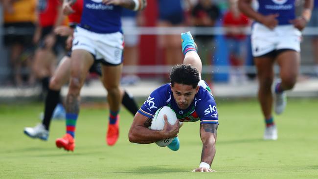 On loan from the Broncos to the Warriors, Jesse Arthars has run riot against his former team, scoring two tries in the opening half. Picture: Getty Images.