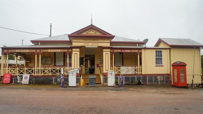 Ravenswood Post Office &amp; General Store.