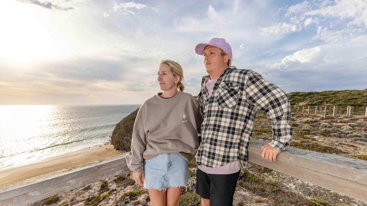 Douglas Harden and Stephanie Salder at Ethel Beach, where a teenager was fatally attacked by a shark. Picture: NCA NewsWire / Ben Clark