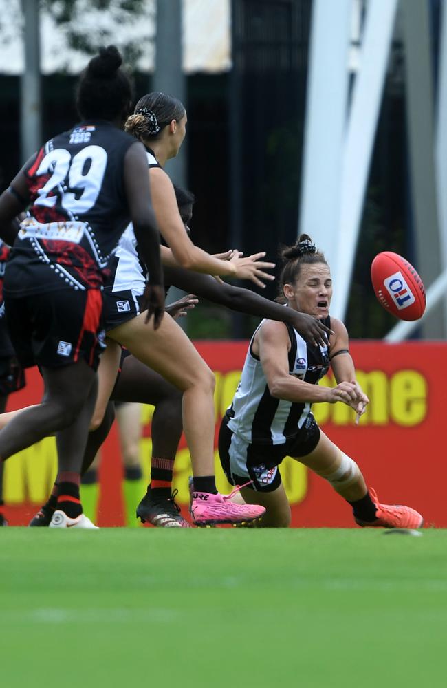 Natasha Medbury defends the Magpies inside 50 against a relentless Tiwi Bombers in round 1 of the NTFL 22/23 season. Picture: (A)manda Parkinson