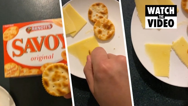 Tiktok Video Reveals Arnott S Savoy Cracker Hack For Slicing Cheese