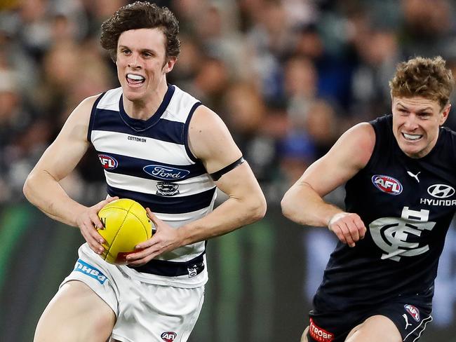 Max Holmes leaves Jack Newnes behind. Picture: Dylan Burns/AFL Photos via Getty Images)